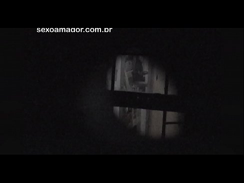 ❤️ 블론디는 중공 벽돌 뒤에 숨겨진 이웃 뱃사공에 의해 비밀리에 비디오에 녹화됩니다. 하드 포르노 ko.sitevox.top에서 ❌️
